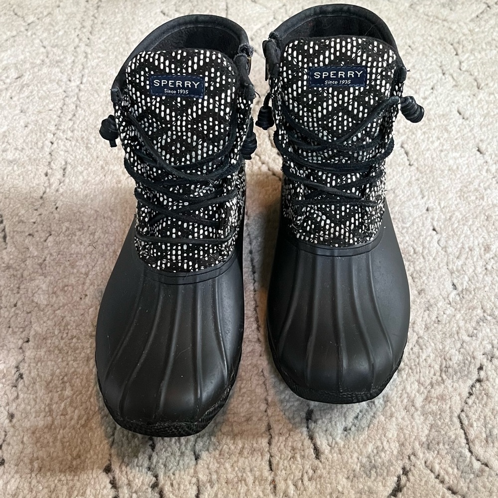 Sperry Duck Boots Women’s Size 8
